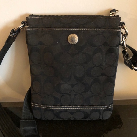Authentic Coach Handbag - Picture 2 of 5